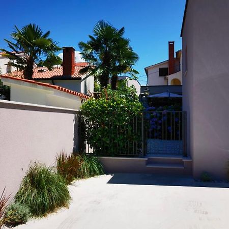 Stay In The Very Heart Of Porec - 50M To The Beach Экстерьер фото