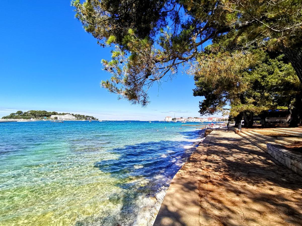 Stay In The Very Heart Of Porec - 50M To The Beach Экстерьер фото