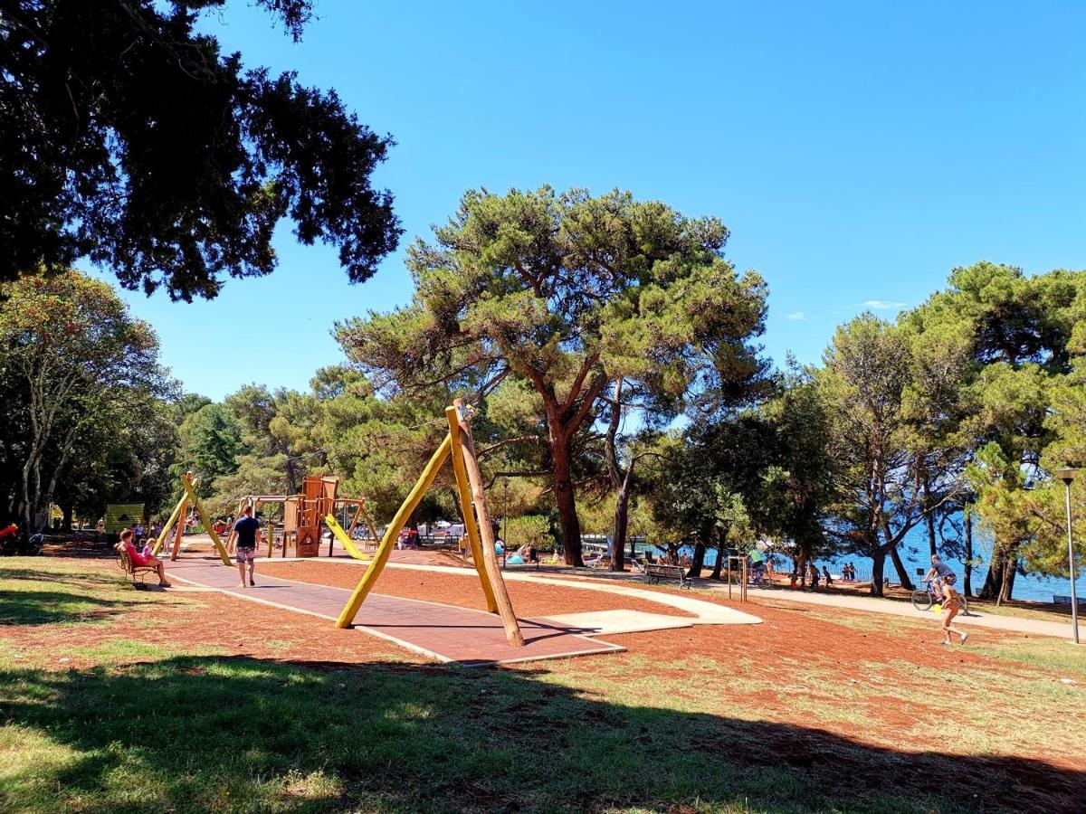 Stay In The Very Heart Of Porec - 50M To The Beach Экстерьер фото