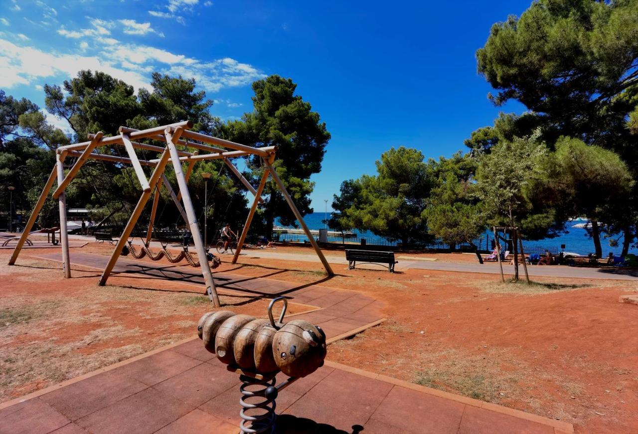 Stay In The Very Heart Of Porec - 50M To The Beach Экстерьер фото