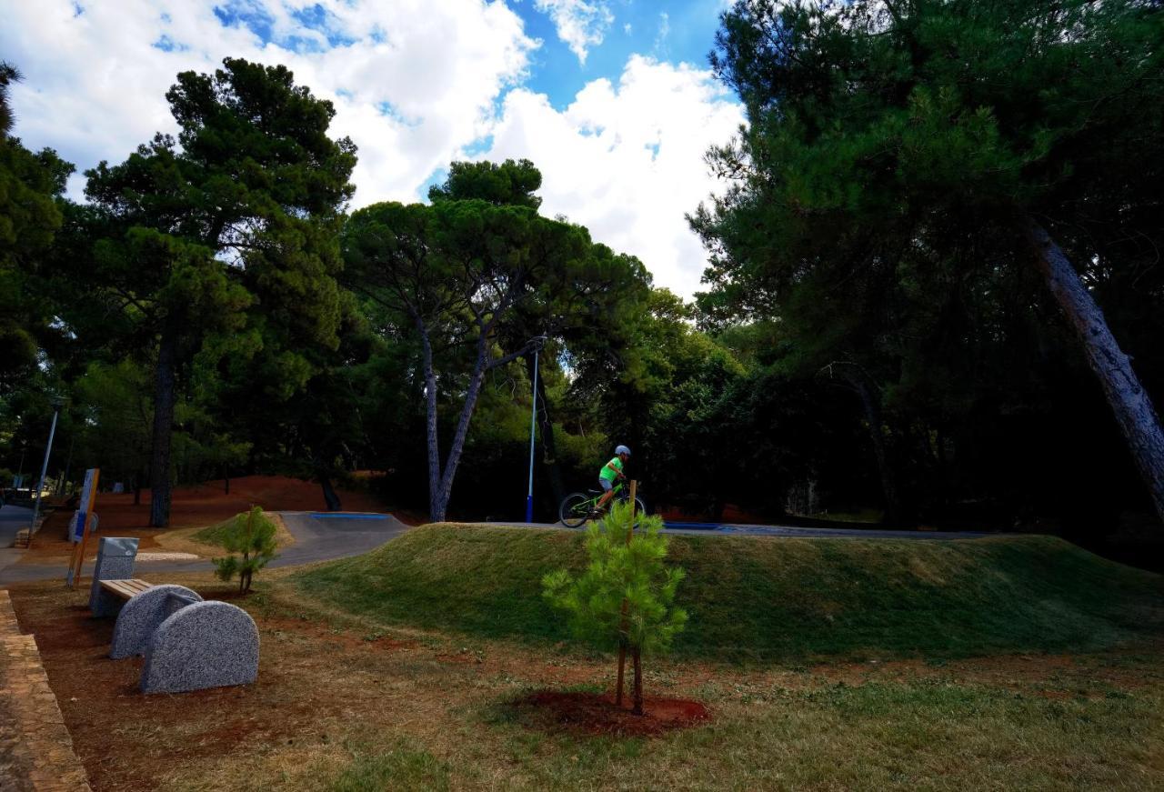 Stay In The Very Heart Of Porec - 50M To The Beach Экстерьер фото