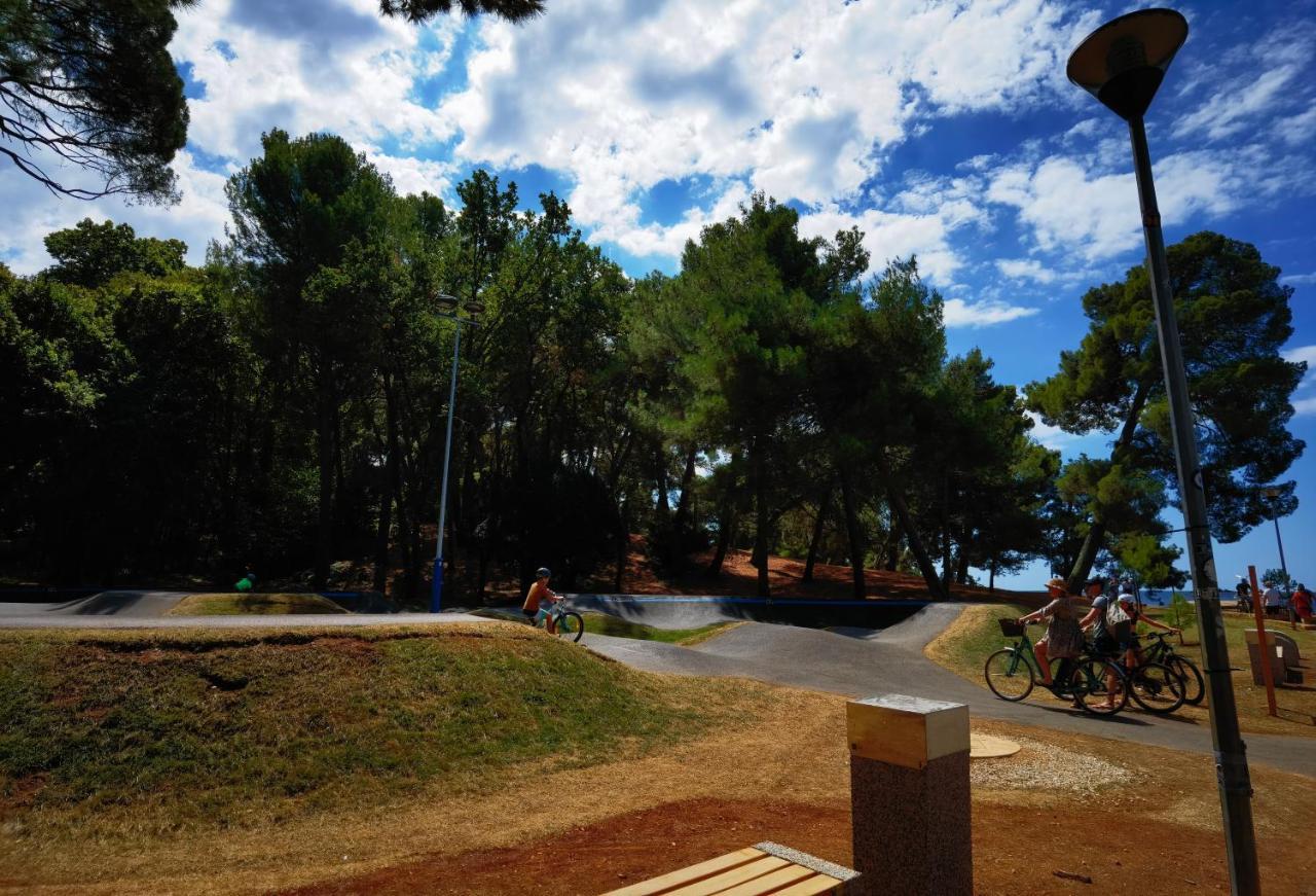 Stay In The Very Heart Of Porec - 50M To The Beach Экстерьер фото