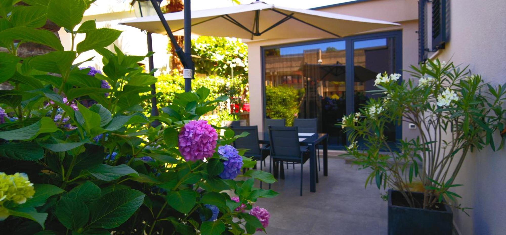 Stay In The Very Heart Of Porec - 50M To The Beach Экстерьер фото